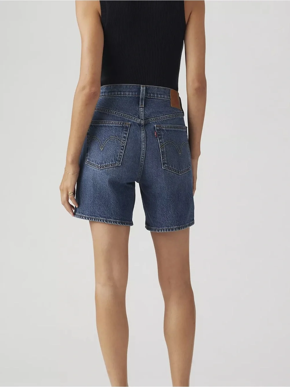 NWT Levi's 501 Mid Thigh Shorts Size 30